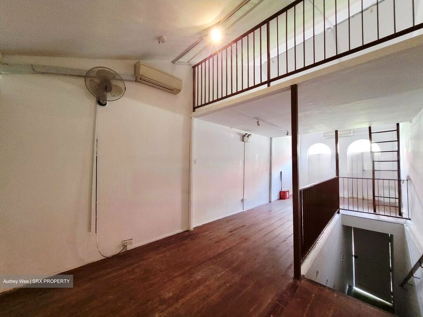 Jalan Besar (D8), Shop House #460459571
